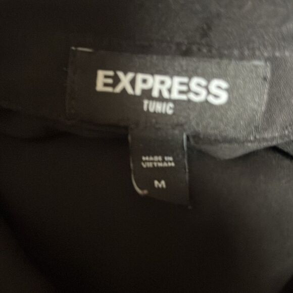 Express Elegant Black Sleeveless Pleated Shoulder Tunic Shirt size M - Picture 9 of 9